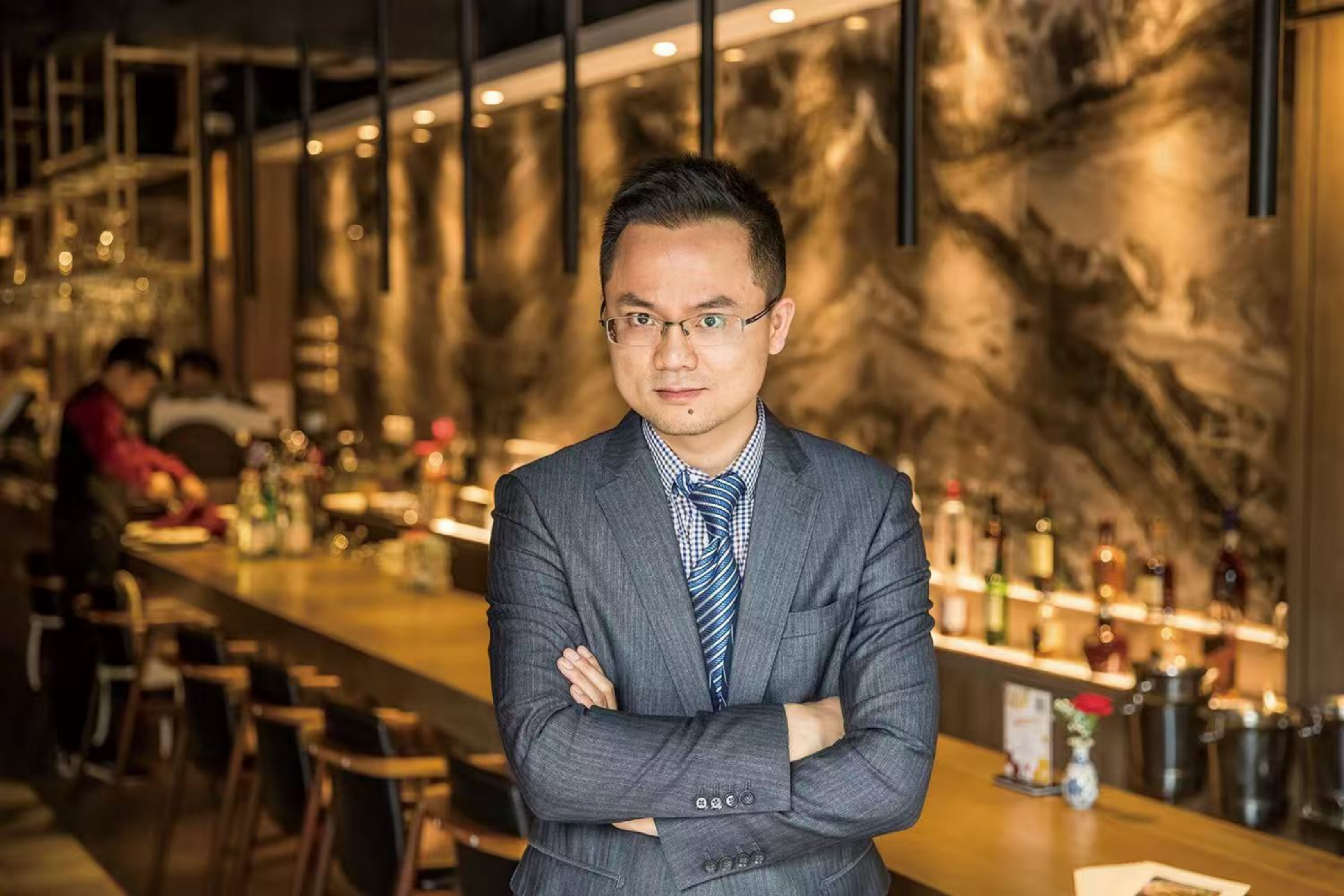 老板.jpg 老板.jpg